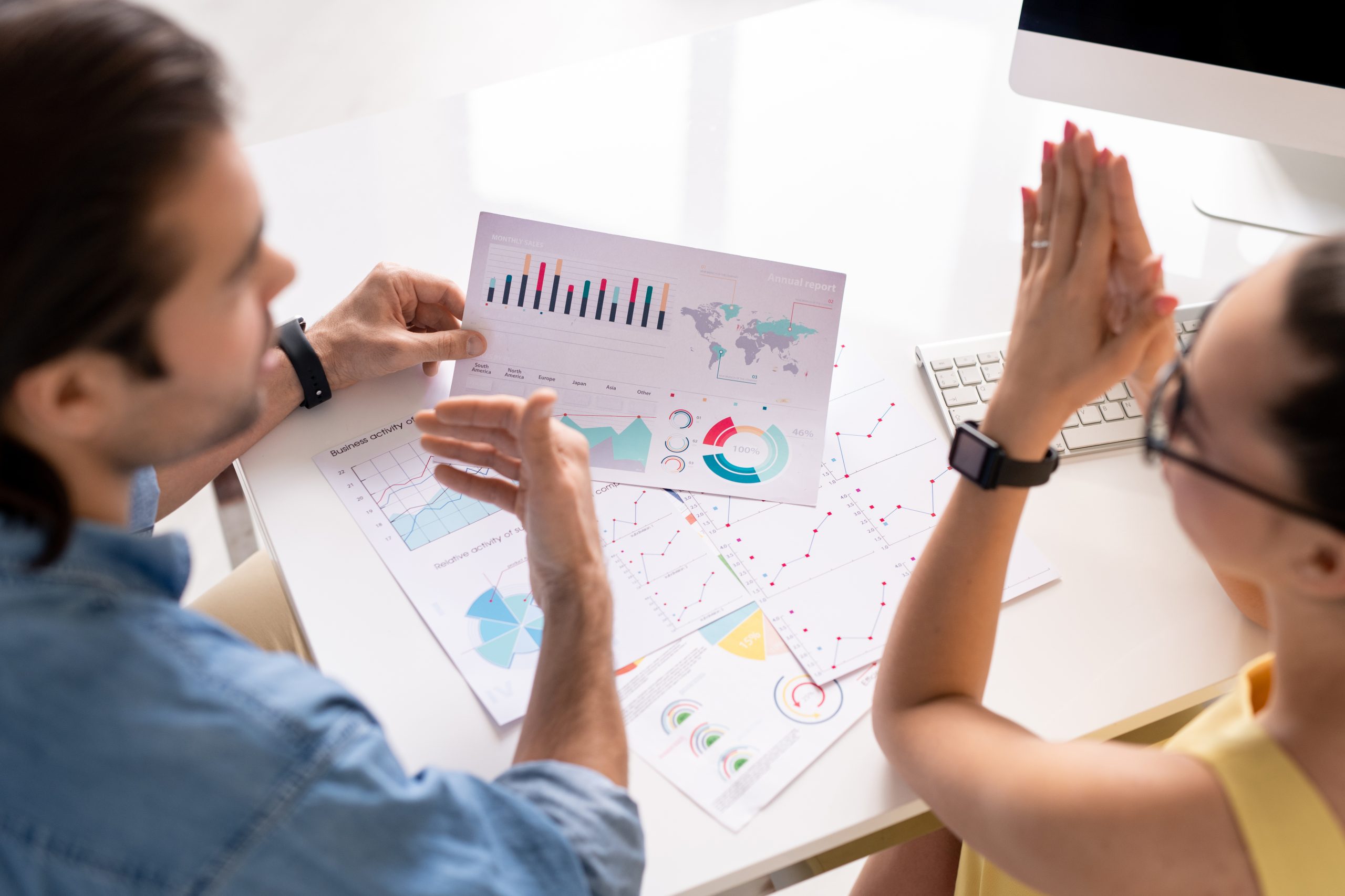 Embudos de ventas estructurados para acompañar al cliente desde la atracción hasta la conversión